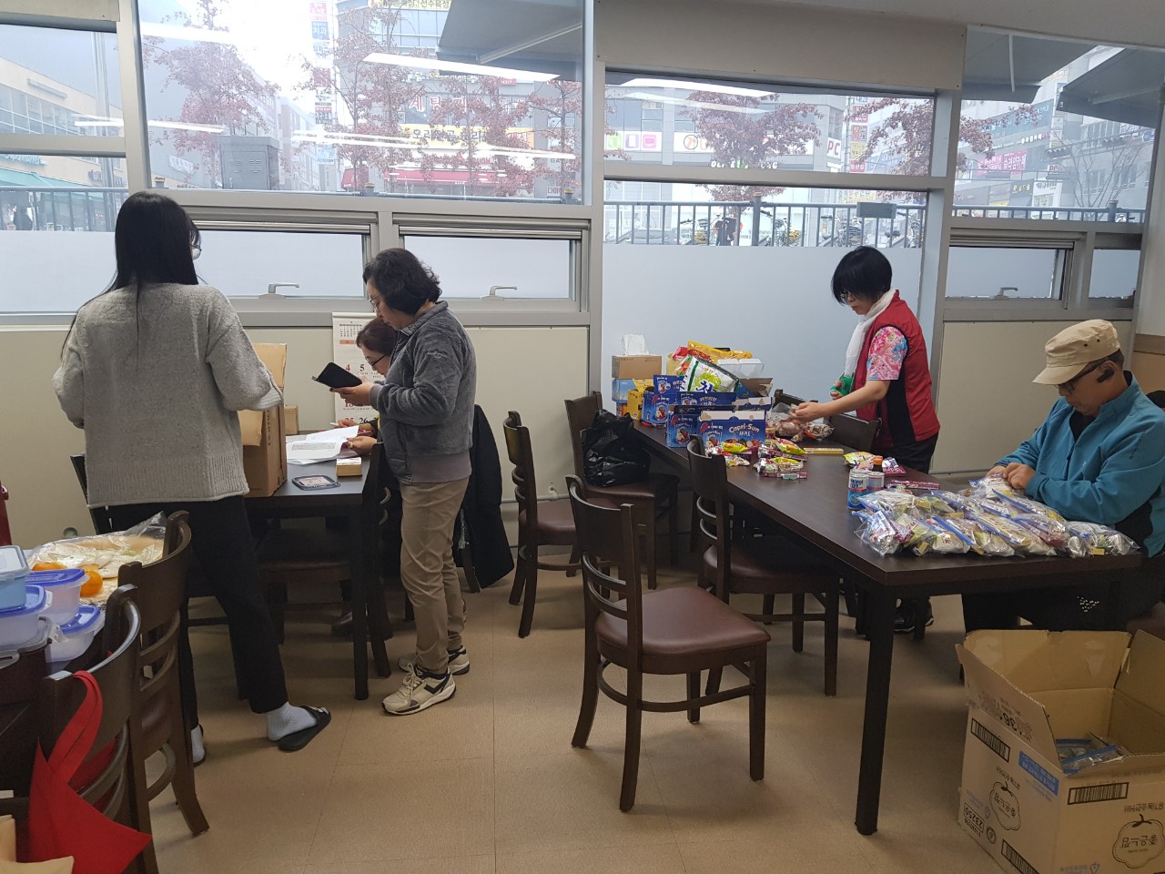 아름동 지역사회 보장협의체-전체 사진-10805297899.jpg