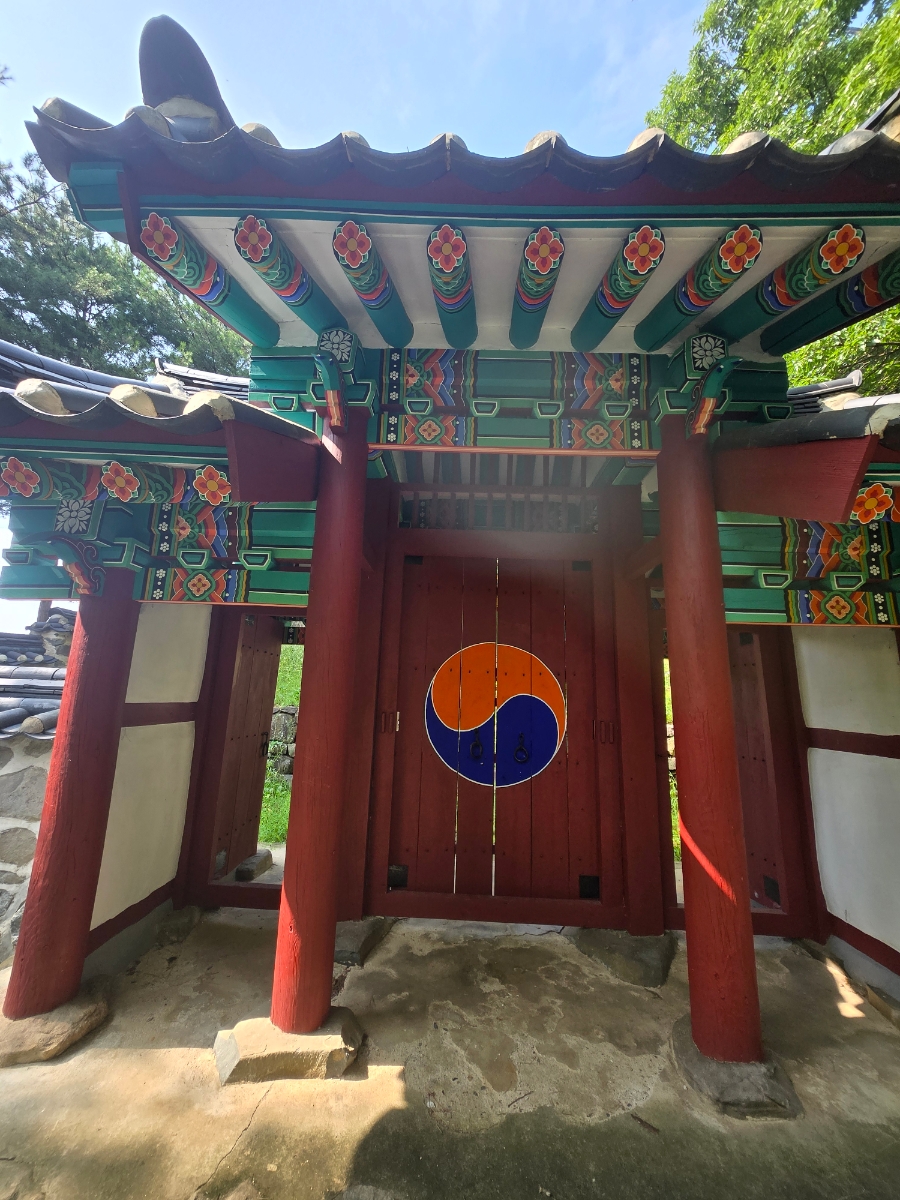 29. 솓을삼문 (촬영 2026. 7. 20).jpg